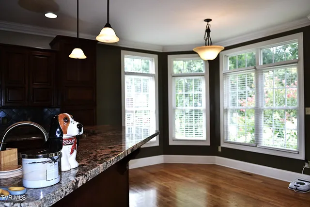 $639,900 | 20095 Hortenstine Place, Abingdon, VA 24211