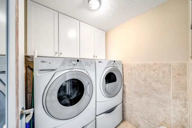 $259,000 | 2424 North Federal Highway, Unit 107, Boynton Beach, FL 33435