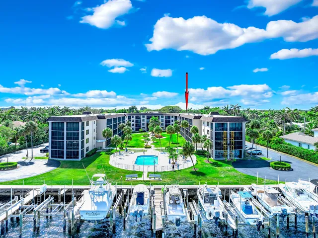 $259,000 | 2424 North Federal Highway, Unit 107, Boynton Beach, FL 33435