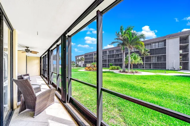 $259,000 | 2424 North Federal Highway, Unit 107, Boynton Beach, FL 33435