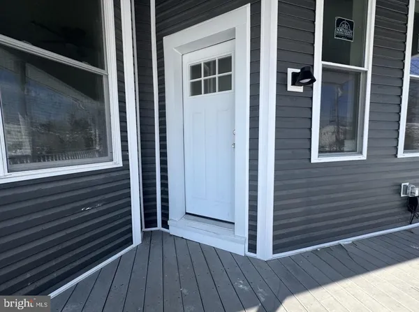 $1,900 | 126 Washington Avenue, Unit 1B, Laurel Springs, NJ 08021