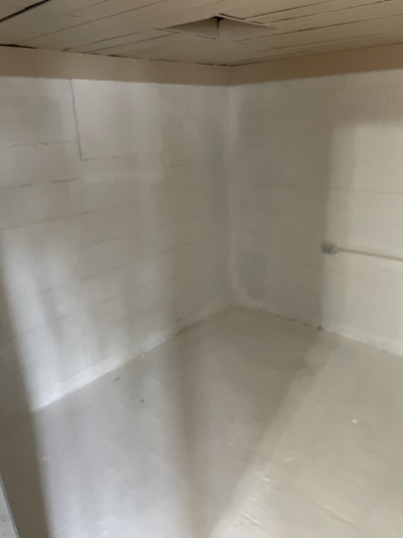 746 Mt Mission Road Metropolis, IL 62960 - Photo 17 of 24 a view of a small space