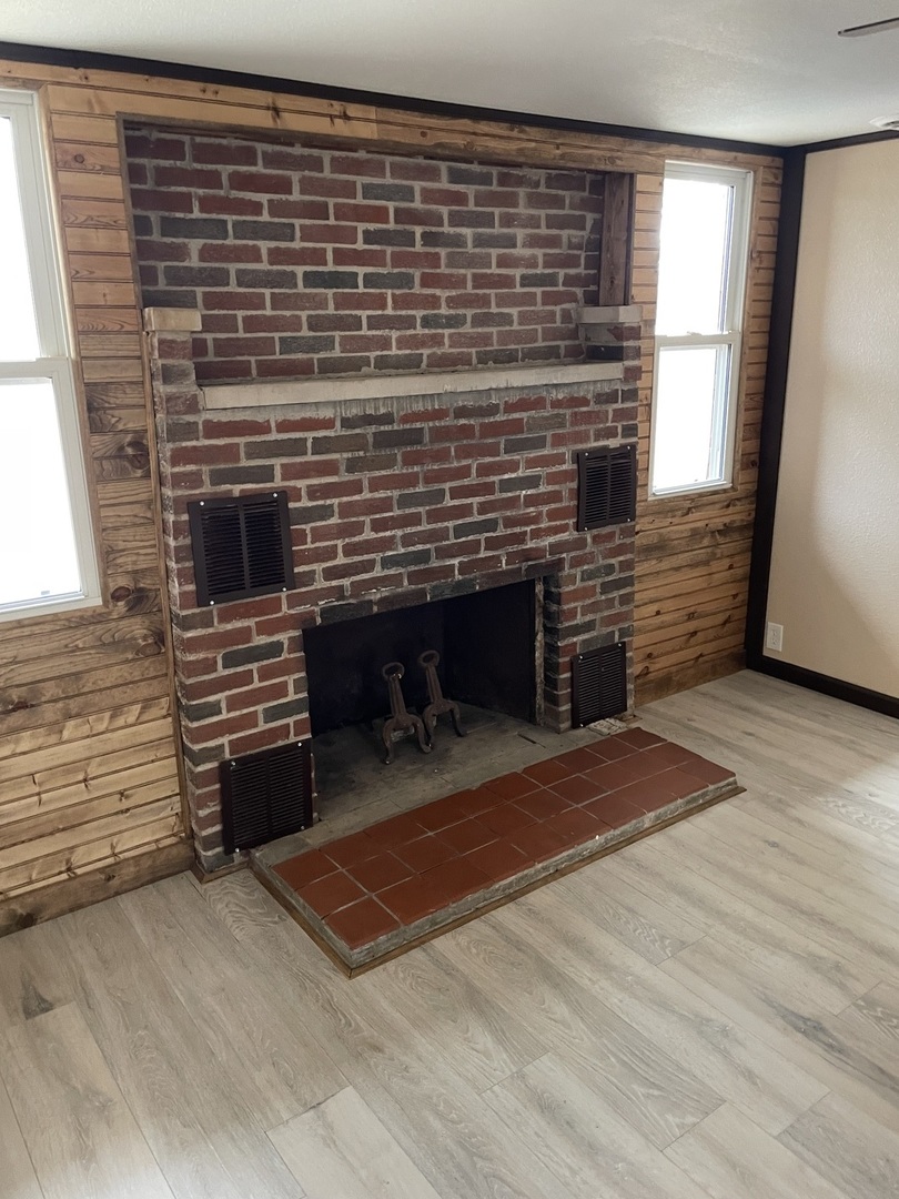 746 Mt Mission Road Metropolis, IL 62960 - Photo 18 of 24 a view of empty room with a fireplace