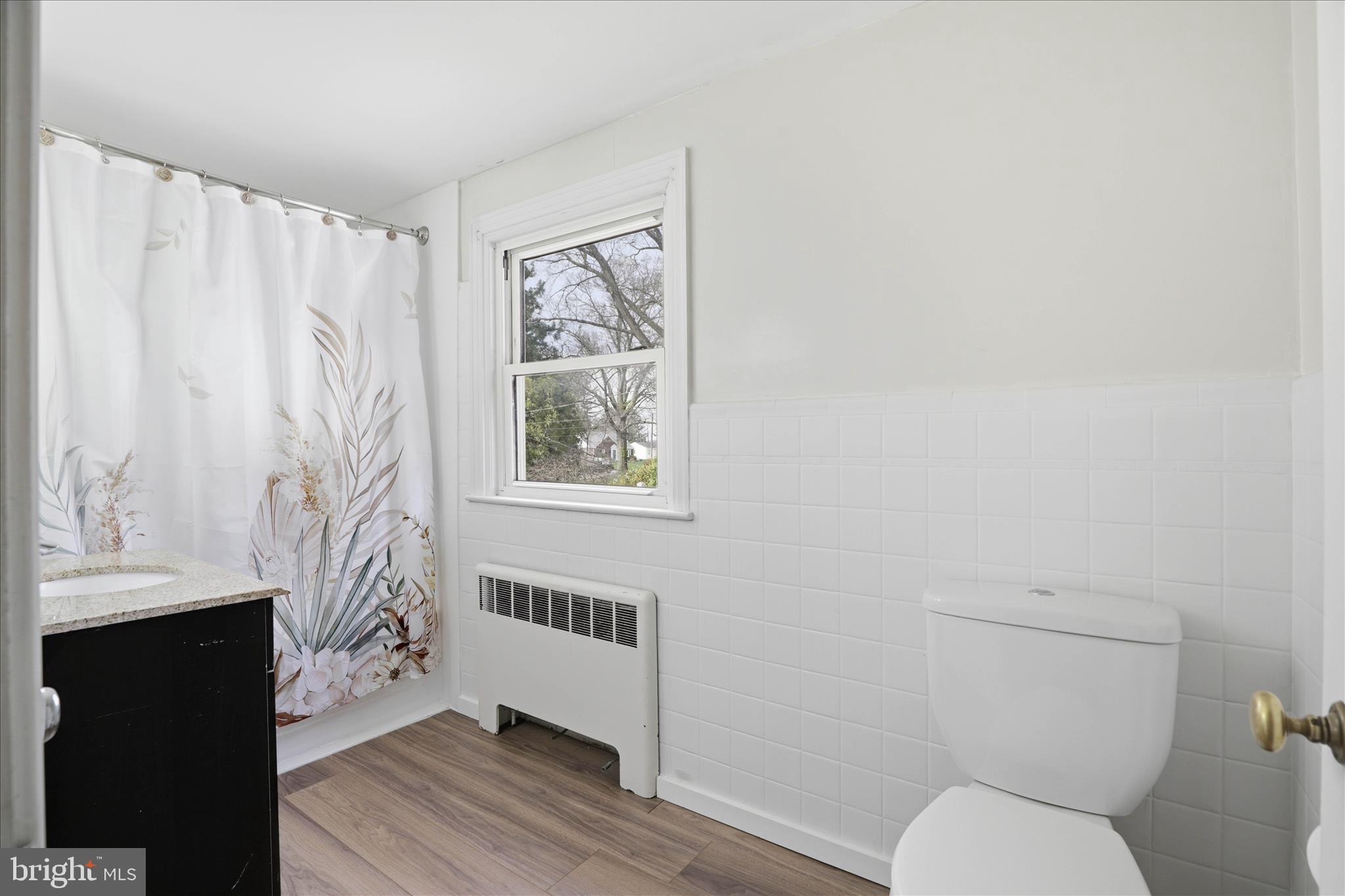 115 East Roseville Road Lancaster, PA 17601 - Photo 26 of 56 Full bathroom on the second level.