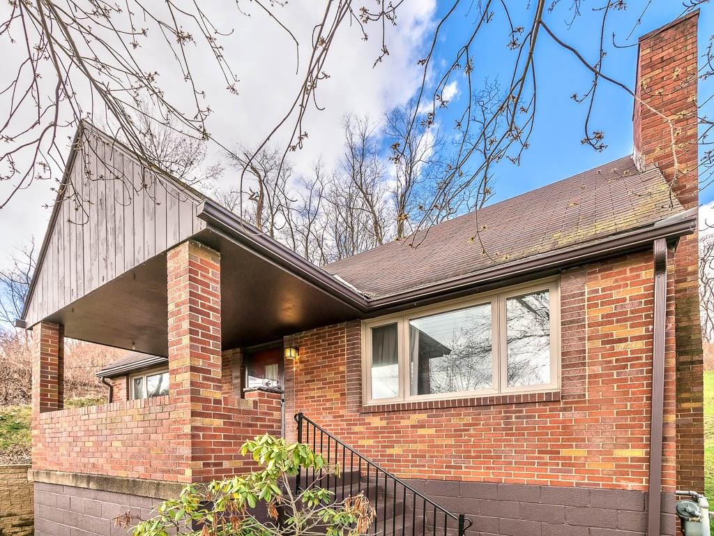 117 Jacks Run Road Pittsburgh, PA 15214 - Photo 2 of 25 Gallery Image 2