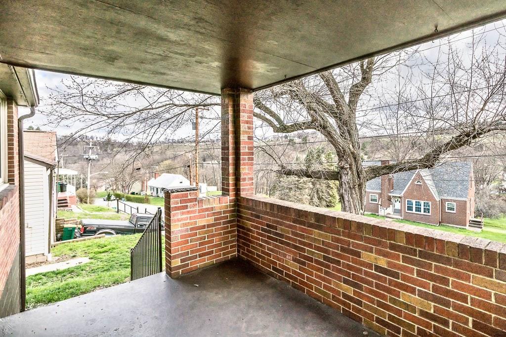 117 Jacks Run Road Pittsburgh, PA 15214 - Photo 3 of 25 Gallery Image 3