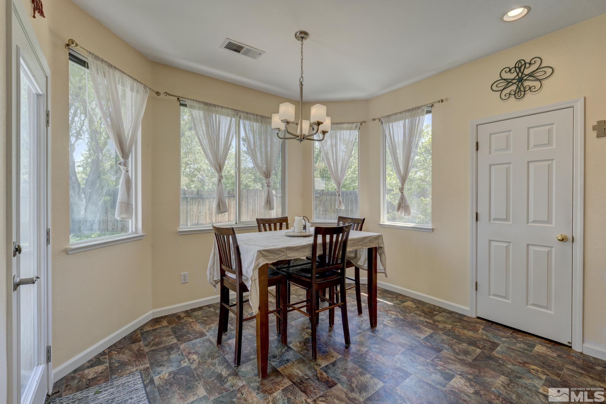 10580 Vista Alta Drive Reno, NV 89521 - Photo 5 of 32 Photo 5