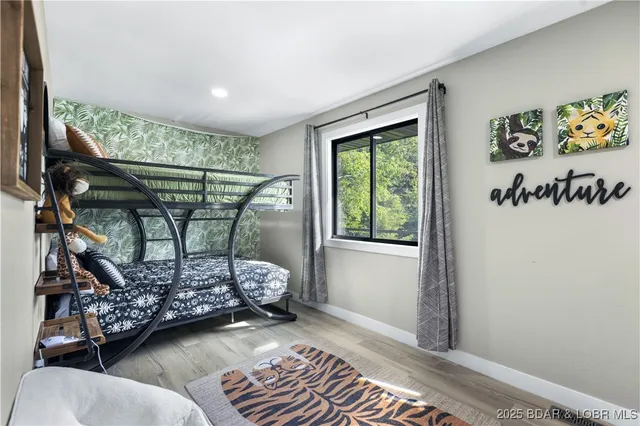 $1,295,000 | 122 Burning Bush Drive, Gravois Mills, MO 65037