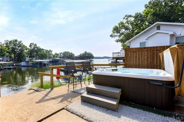 $1,295,000 | 122 Burning Bush Drive, Gravois Mills, MO 65037