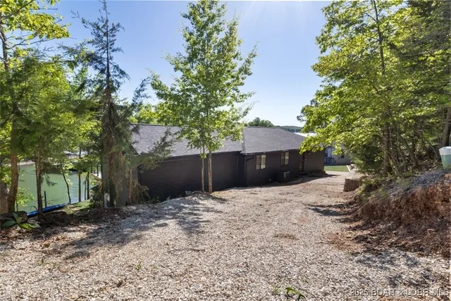 $1,295,000 | 122 Burning Bush Drive, Gravois Mills, MO 65037