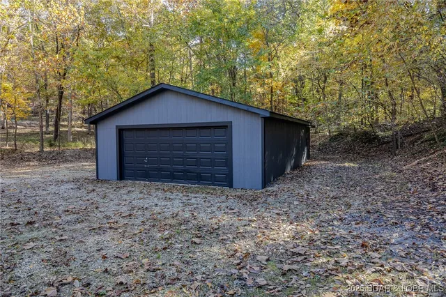 $1,295,000 | 122 Burning Bush Drive, Gravois Mills, MO 65037