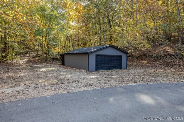$1,295,000 | 122 Burning Bush Drive, Gravois Mills, MO 65037