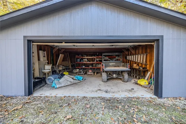 $1,295,000 | 122 Burning Bush Drive, Gravois Mills, MO 65037