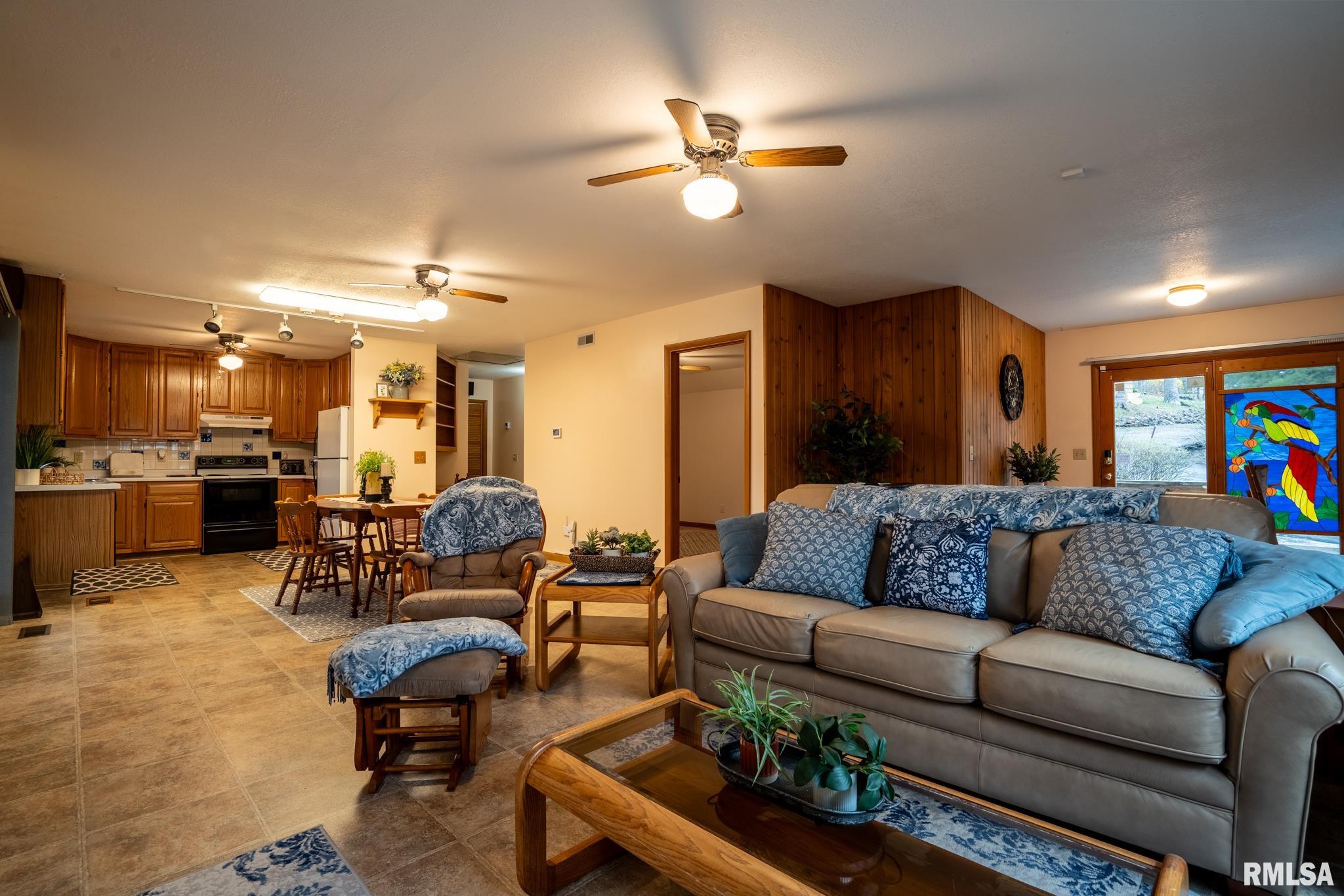 40 Janeal Court Goreville, IL 62939 - Photo 8 of 69