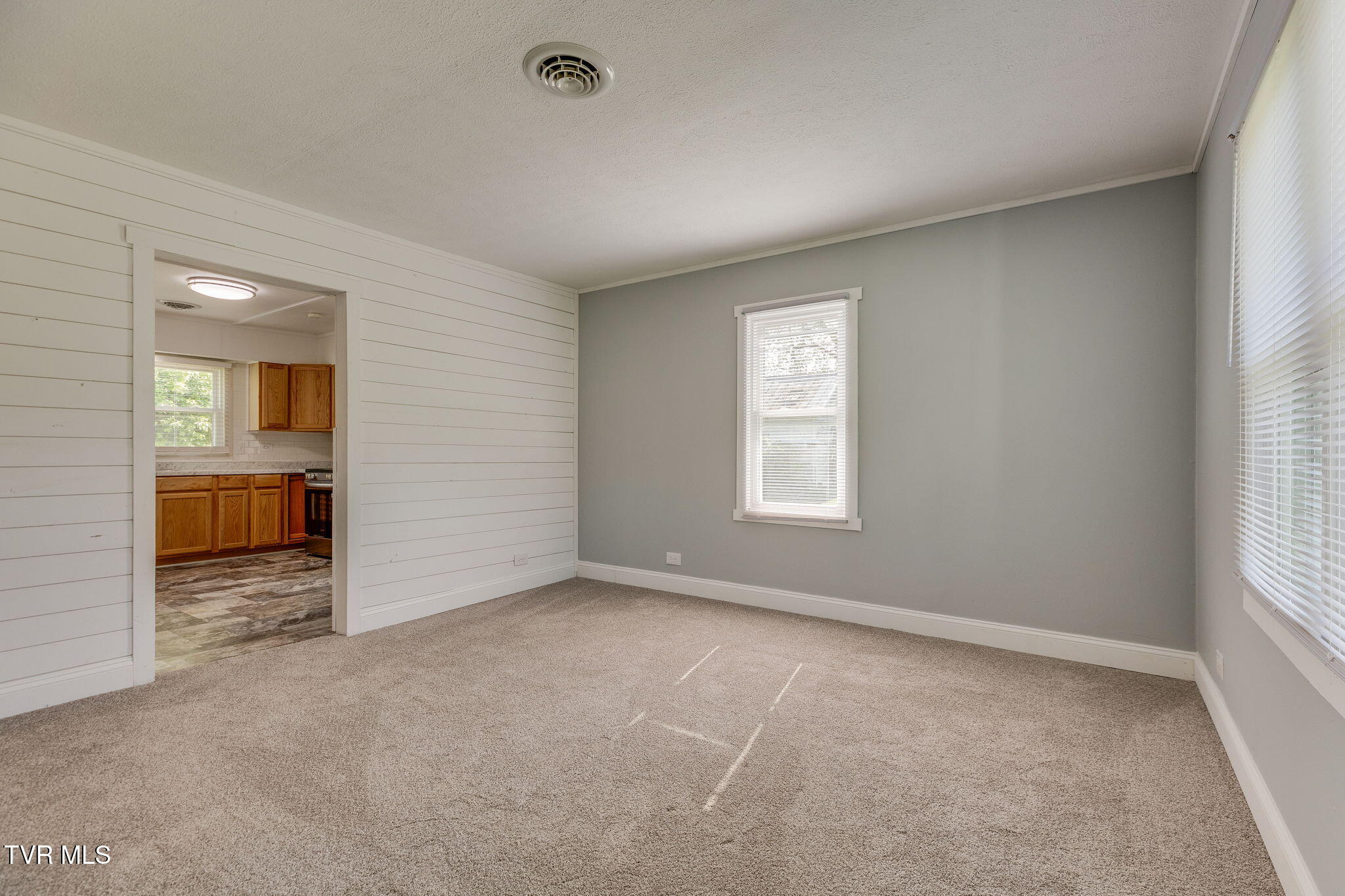 541 Free Hill Road Gray, TN 37615 - Photo 7 of 25 007