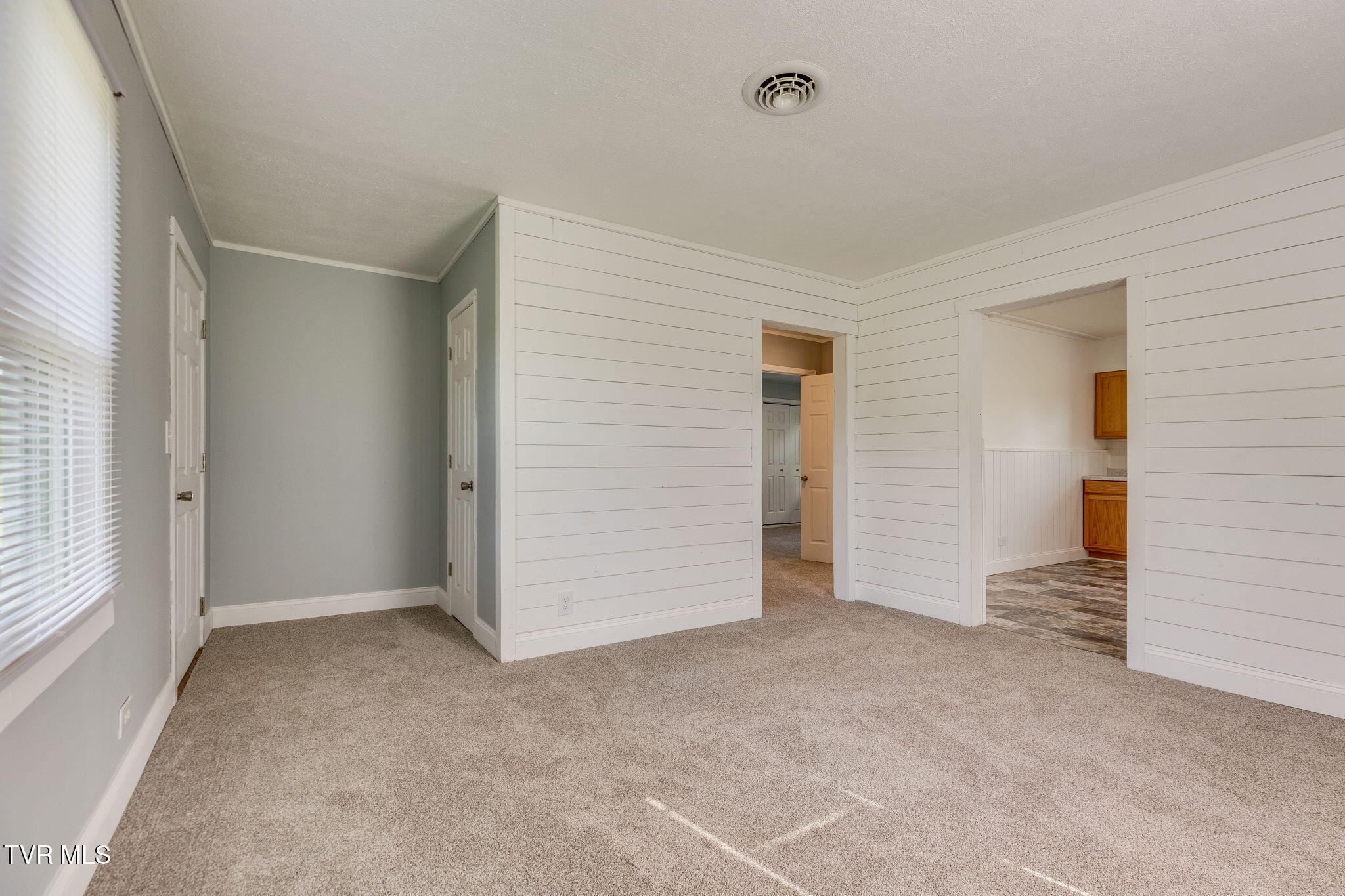 541 Free Hill Road Gray, TN 37615 - Photo 8 of 25 008