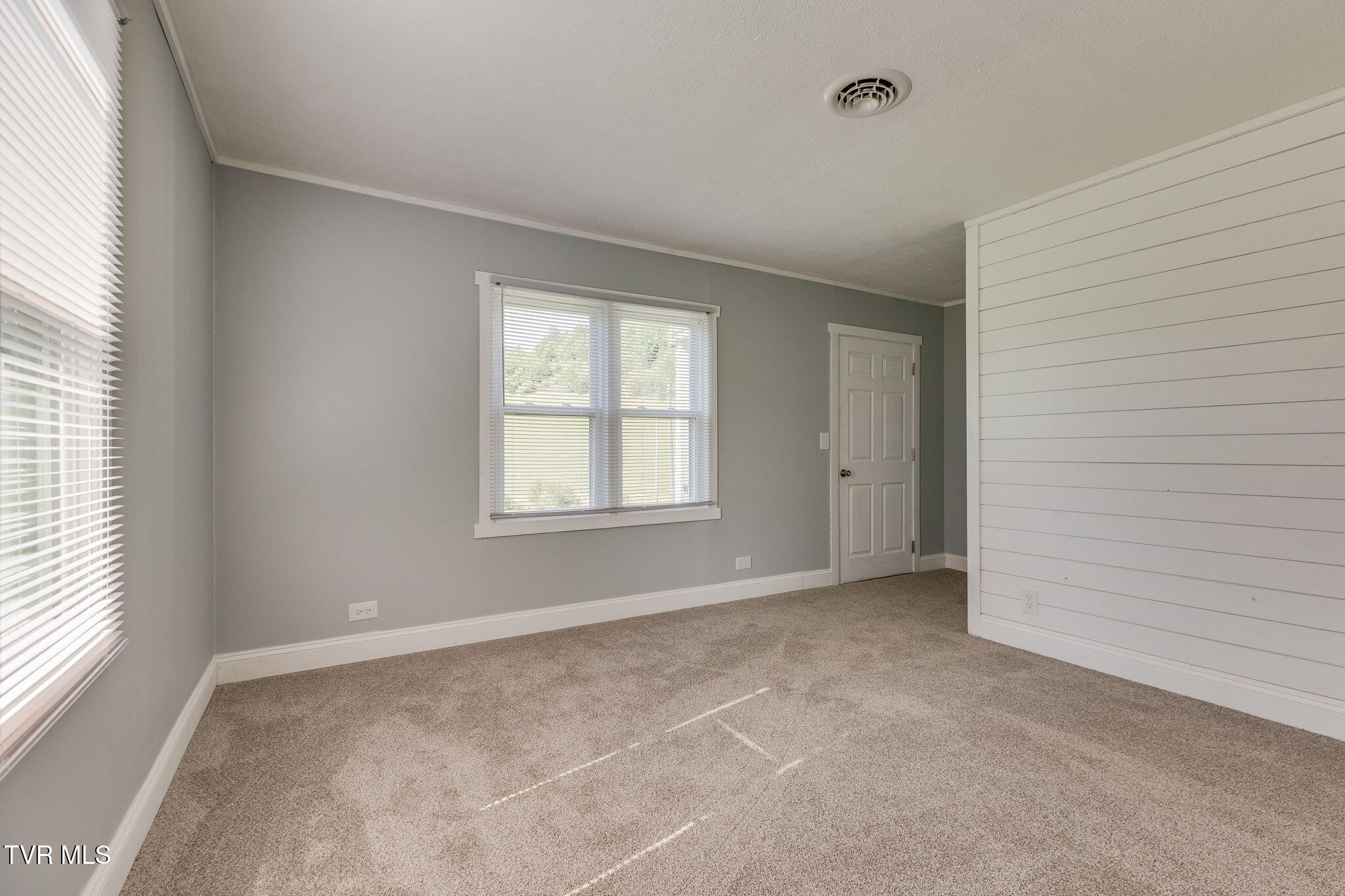 541 Free Hill Road Gray, TN 37615 - Photo 9 of 25 009