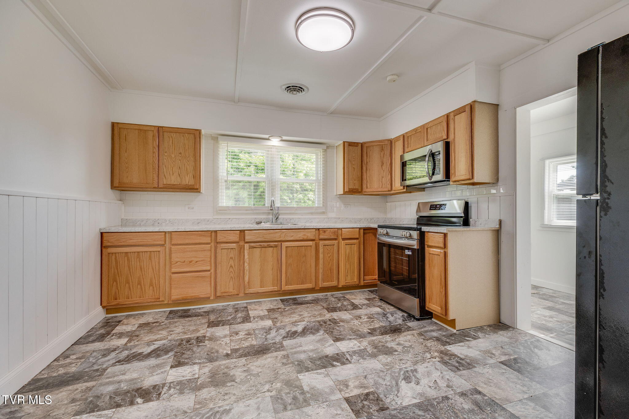 541 Free Hill Road Gray, TN 37615 - Photo 10 of 25 010