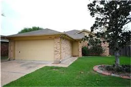 $1,999 | 15518 Town Green Drive, Houston, TX 77083