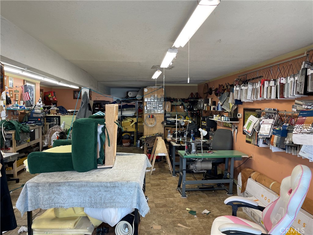 1852 West 17th Street Santa Ana, CA 92706 - Photo 20 of 43