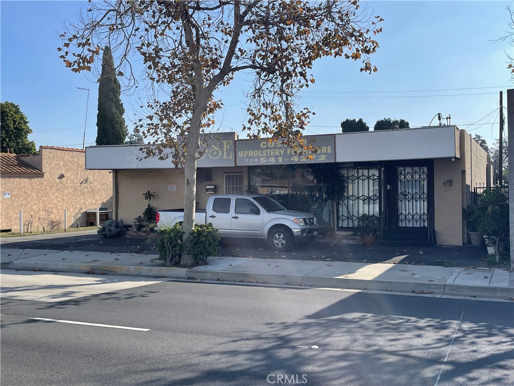 1852 West 17th Street Santa Ana, CA 92706 - Photo 2 of 43