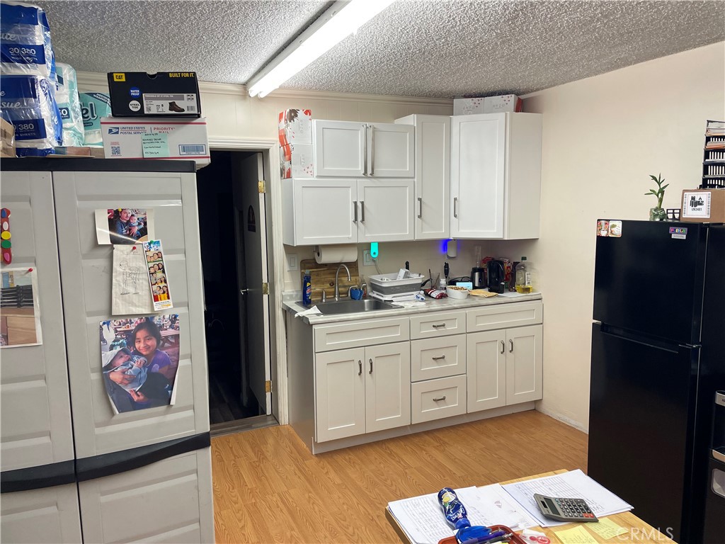 1852 West 17th Street Santa Ana, CA 92706 - Photo 27 of 43