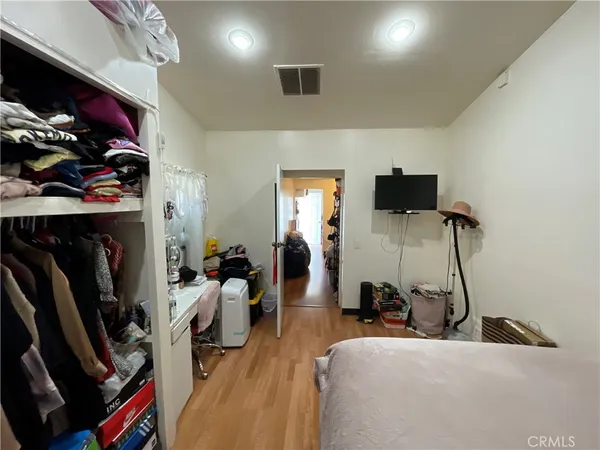 $950,000 | 1852 West 17th Street, Santa Ana, CA 92706