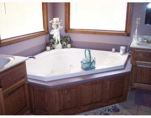 8375 Davis Road Celina, OH 45822 - Photo 10 of 12 Gallery Image 10