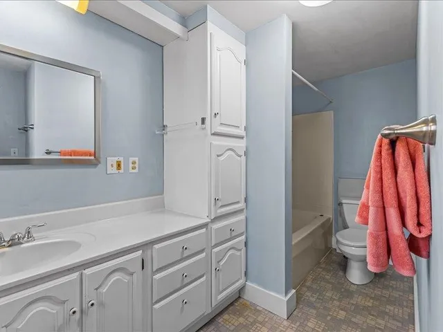 $4,850 | 261 South Prospect Street, Burlington, VT 05401