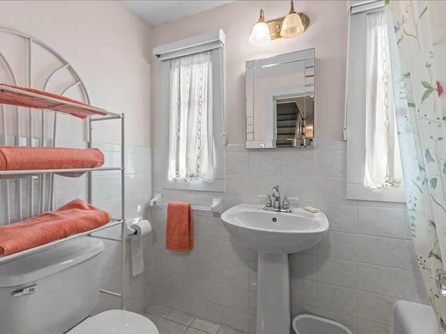 $4,850 | 261 South Prospect Street, Burlington, VT 05401