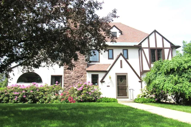 $4,850 | 261 South Prospect Street, Burlington, VT 05401