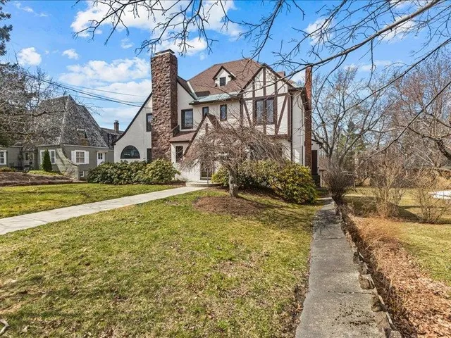 $4,850 | 261 South Prospect Street, Burlington, VT 05401