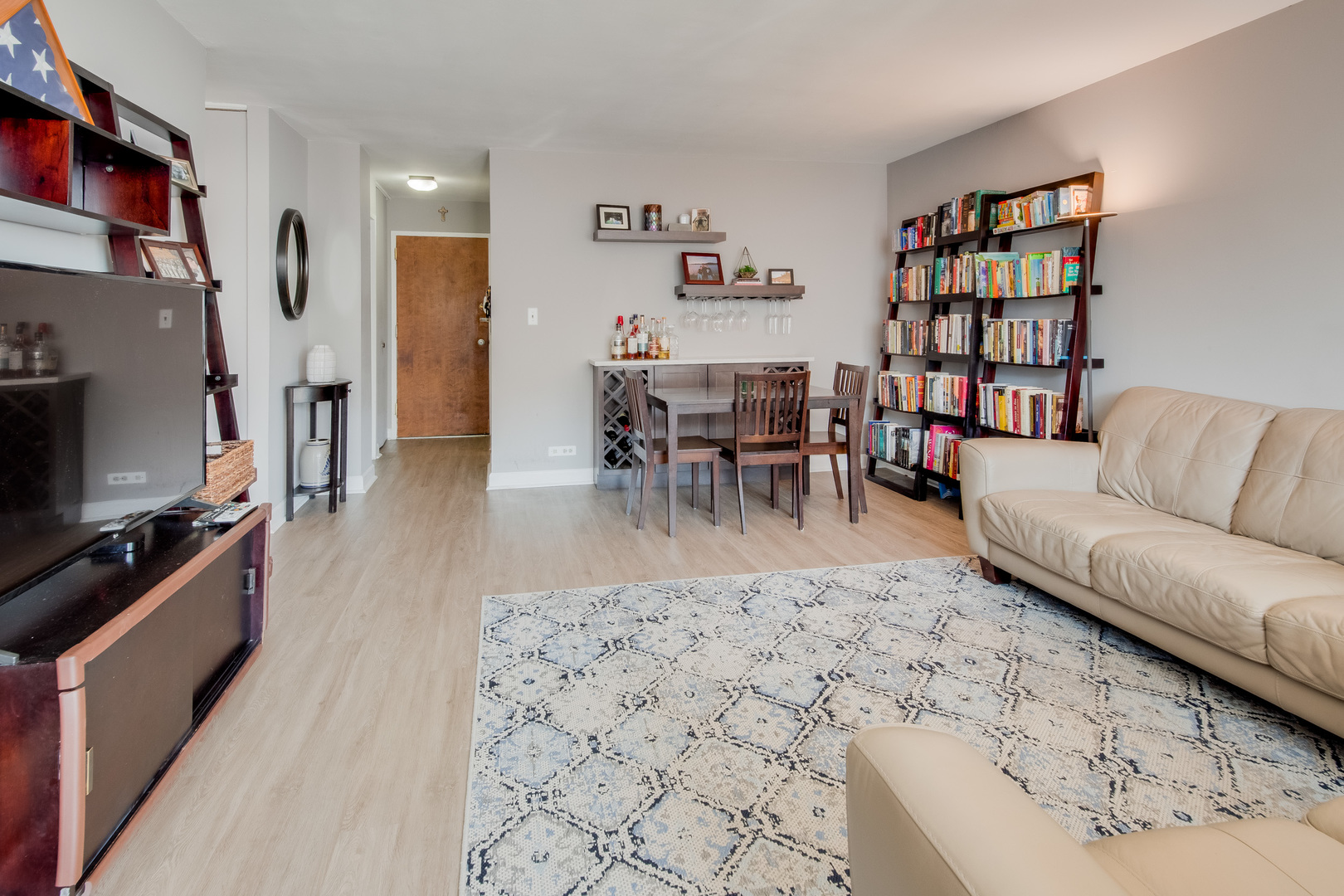 5601 North Sheridan Road, Unit 20D Chicago, IL 60660 - Photo 15 of 26