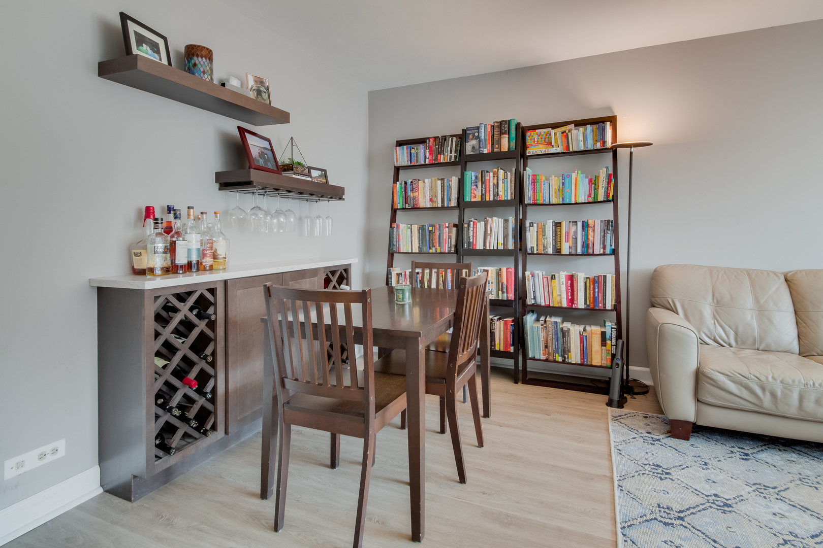 5601 North Sheridan Road, Unit 20D Chicago, IL 60660 - Photo 3 of 26