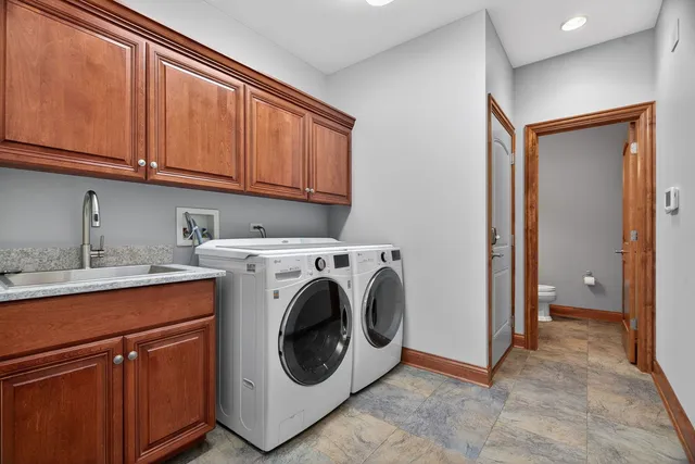 $1,250,000 | 11024 Marilyn Terrace, Orland Park, IL 60467