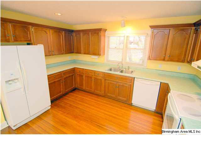 560 Beasley Road Gardendale, AL 35071 - Photo 5 of 23