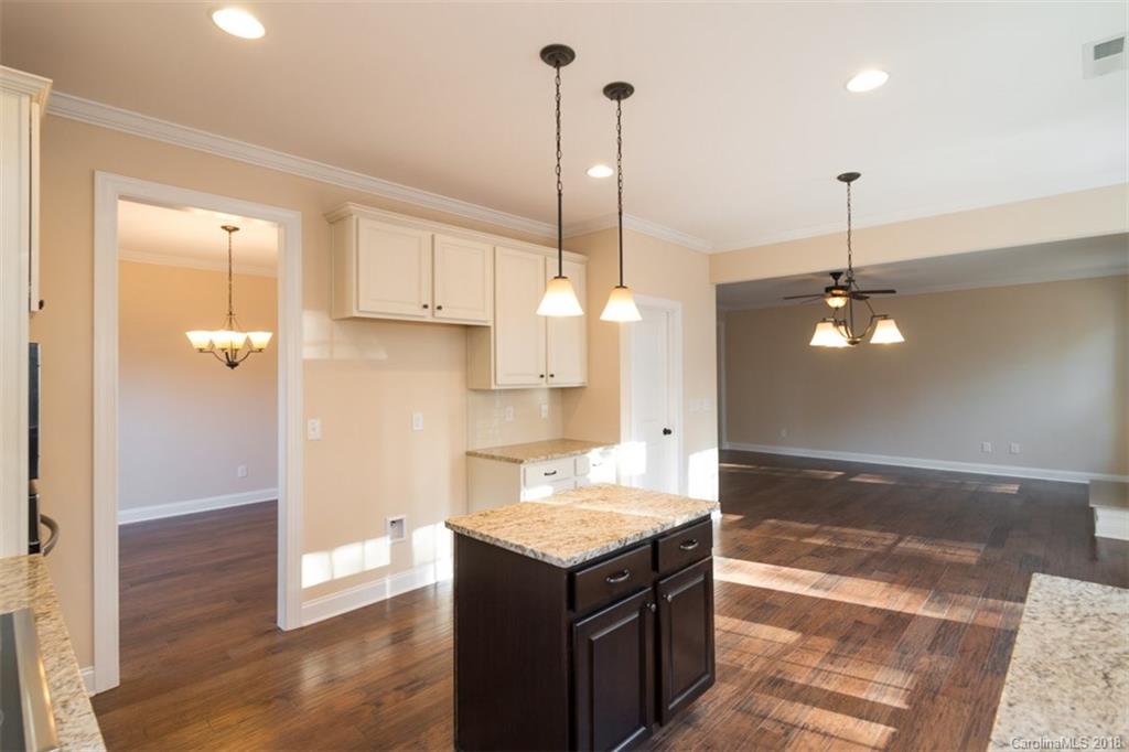 7035 Buckland Road, Unit 5B2 Charlotte, NC 28278 - Photo 11 of 34 Gallery Image 11