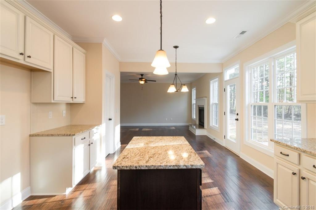 7035 Buckland Road, Unit 5B2 Charlotte, NC 28278 - Photo 12 of 34 Gallery Image 12