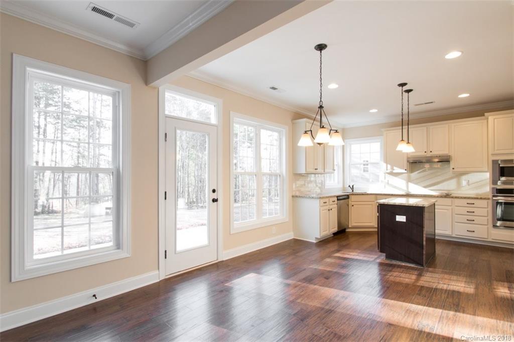 7035 Buckland Road, Unit 5B2 Charlotte, NC 28278 - Photo 6 of 34 Gallery Image 6