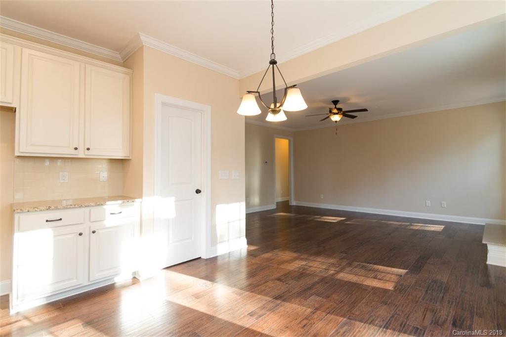 7035 Buckland Road, Unit 5B2 Charlotte, NC 28278 - Photo 7 of 34 Gallery Image 7
