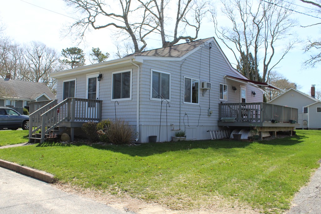 13 Blueberry Road Buzzards Bay, MA 02532 - Photo 1 of 27