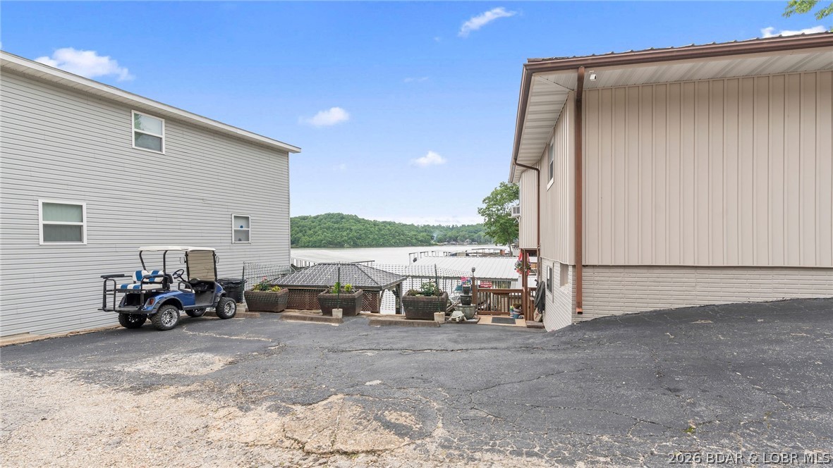 15231 Martingale Road Gravois Mills, MO 65037 - Photo 86 of 90 Lots of parking!