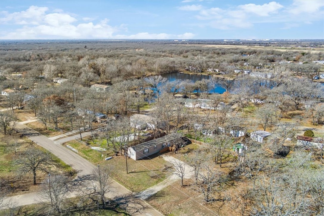 6067 Old Mexia Road Waco, TX 76705 - Photo 5 of 32 a view of a sky from a yard