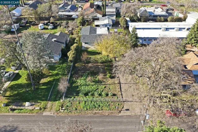 $399,999 | 545 North Golden Gate Avenue, Stockton, CA 95205