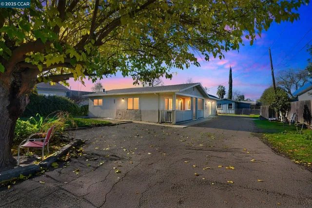 $399,999 | 545 North Golden Gate Avenue, Stockton, CA 95205