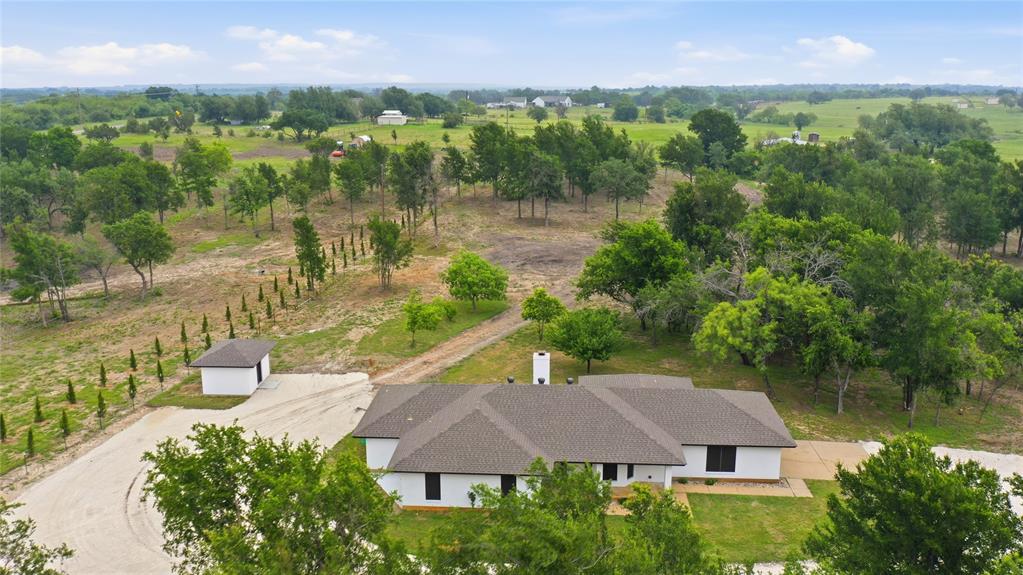 1070 Diamond Oaks Road Stephenville, TX 76401 - Photo 2 of 40