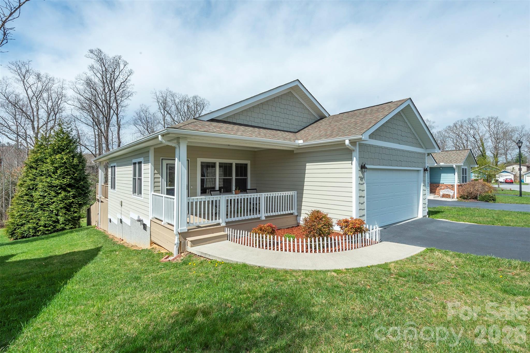 67 Little Fox Fletcher, NC 28732 - Photo 2 of 35