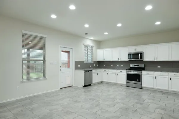 $2,500 | 1409 Cliffbrake Way, Georgetown, TX 78626