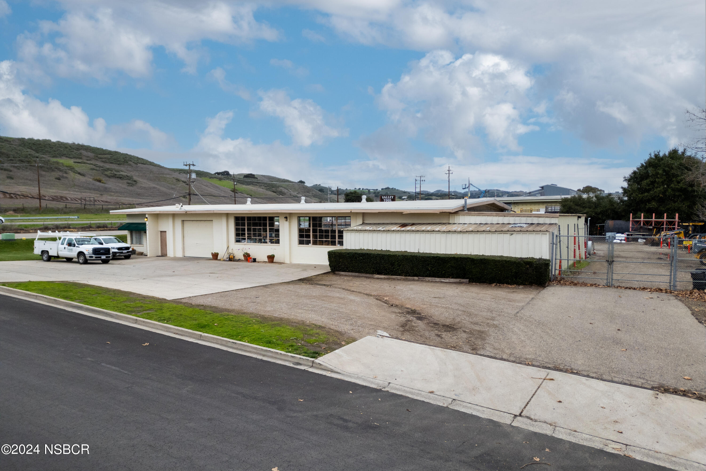 850 McMurray Road Buellton, CA 93427 - Photo 4 of 5 2-850-860-mcmurray-rd-buellton-ca-2