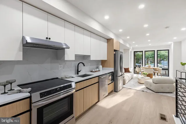 $570,000 | 3923 14th Street Northwest, Unit 2, Washington, DC 20011